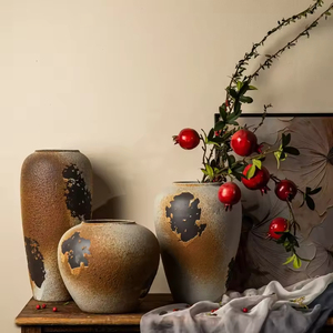 Vase de table en céramique de Jingdezhen, peint à la main, motif lotus, artisanal, traditionnel, écologique, pour la maison - Product Image 2