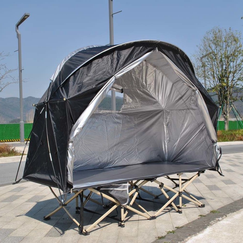 Black floor tent (without bed)