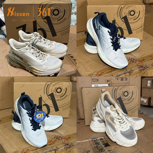 Conteneur d'exportation en gros de 361 paires de chaussures avec boîte d'origine et styles variés - Product Image 1