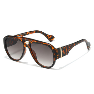 Lunettes de soleil surdimensionnées de style aviateur avec logo personnalisé, monture large vintage 2026, double pont, protection UV400, pour hommes et femmes - Product Image 4