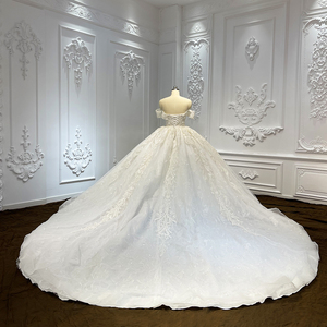 Robe de mariée de bal de fin d'année longue jusqu'au sol en tulle avec appliques florales en cristal modernes LSCJ09, traîne de cour - Product Image 4