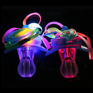 Chupete con luz LED al por mayor, <span class=keywords><strong>silbato</strong></span> de plástico para el regreso a la escuela, graduación, Diwali, Día DE LA Madre, Acción de Gracias, fiestas del Día del Padre - Product Image 3