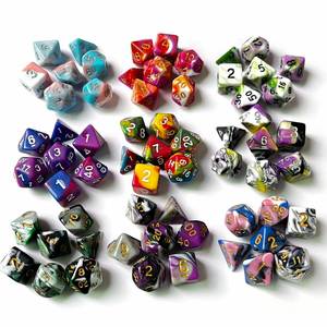 Nuevo Diseño, Juego de Dados Poliédricos de Resina Acrílica de 7 Piezas en Colores Mixtos para Accesorios de Juegos de Rol - Product Image 1