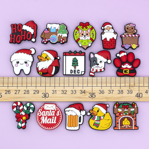 2025 Adornos de PVC personalizados para zapatos infantiles con diseños de dibujos animados de Navidad, incluyendo árbol de Navidad, Papá Noel y accesorios para zapatos, venta al por mayor - Product Image 3