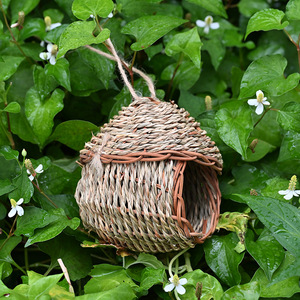 Nid d'oiseau en paille tissé à la main, 9x9x16 cm, rond, décoration de jardin extérieur avec corde, ornement suspendu pour oiseaux - Product Image 4