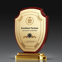 Plaque de médaille de bouclier créatif personnalisé autorisation feuille d'or métal avec imprimé UV nouvelle plaque de certificat en bois en stock