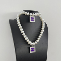 Bracelet et Collier pour Femme NCNW avec Breloque Lettre Grecque en Émail Violet et Strass, Bijou Idéal pour Cadeau de Mariage ou de Fête