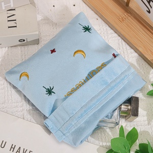 13*18 सेमी मखमली ड्रॉस्ट्रिंग बैग के साथ मखमली ड्रॉस्ट्रिंग बैग मुद्रित मखमली क्रिसमस शादी पार्टी उपहार कैंडी पैकिंग मखमली पाउच - Product Image 3