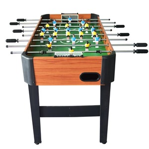 <span class=keywords><strong>Calcio</strong></span> <span class=keywords><strong>Balilla</strong></span> <span class=keywords><strong>da</strong></span> Interno/<span class=keywords><strong>Esterno</strong></span> in MDF <span class=keywords><strong>da</strong></span> 48 Pollici per Bambini con 2 Palline Incluse – Popolare Gioco di Intrattenimento - Product Image 2
