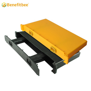 <strong>Beekeeping</strong> Plastic Deep <strong>Frame</strong> <strong>Beehive</strong> Bee Feeder - Product Image 5