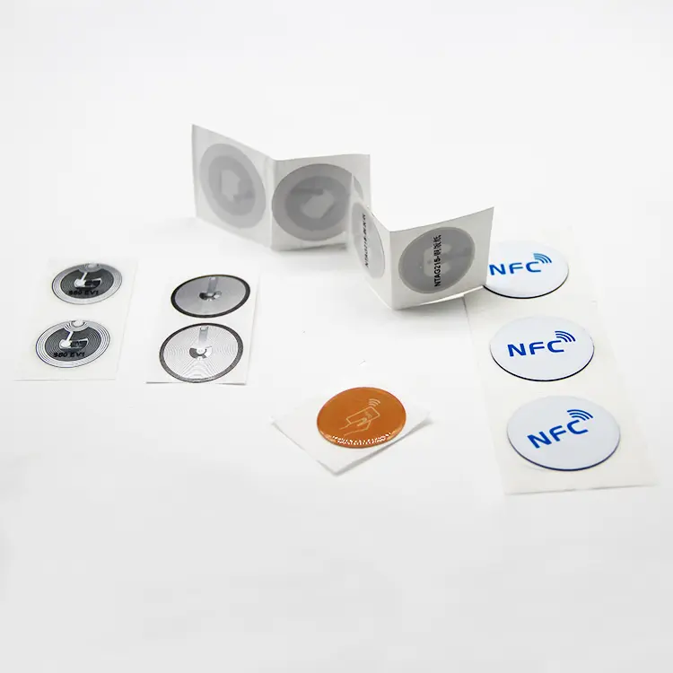 Etiquetas ISO14443A para impressão Etiquetas programáveis NFC para telefone 13.56MHz adesivos