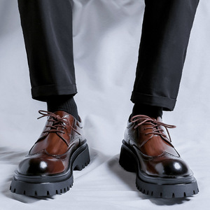 S2028F Nouveauté 2026 Chaussures en cuir <span class=keywords><strong>marron</strong></span> pour homme, à <span class=keywords><strong>semelle</strong></span> épaisse et rehaussante, décontractées, pour mariage et marié - Product Image 4