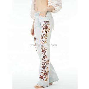 กางเกงยีนส์ทรงบานสำหรับผู้หญิง ทรงสลิม ยืดได้ ปักลายดอกไม้  ขายาวพิเศษ ทรงสกินนี่ สำหรับคนสูง รับสั่งทำขายส่ง กางเกงยีนส์ผู้หญิง - Product Image 3