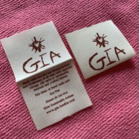 Étiquette de logo en coton biologique naturel à boucle personnalisée, étiquette de vêtements en coton biologique doux 100%