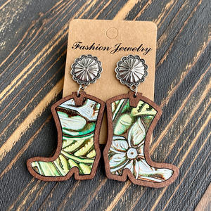 Anting Sepatu Koboi Barat Anting Kayu Motif Kulit Sapi Leopard Boho - Product Image 4