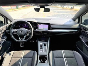 Volkswagen <span class=keywords><strong>Golf</strong></span> 380TSI DSG <span class=keywords><strong>GTI</strong></span>, un Modelo de Alto Rendimiento Muy Popular con Motor de 1.4 Litros del Año 2025, Volante a la Izquierda - Product Image 6
