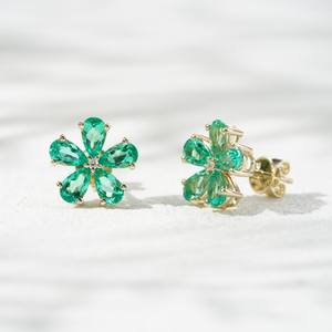 Pendientes Starsfine, Joyería Fina, Forma de Flor, Esmeralda de Laboratorio, Oro Amarillo de 10k, Pendientes de Botón - Product Image 1