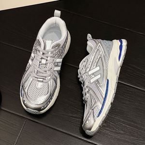 Chaussures décontractées pour hommes de style designer, à semelle épaisse, respirantes, en maille et caoutchouc, type espadrilles, à enfiler - Product Image 1