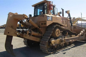 รถดันดินญี่ปุ่นยี่ห้อ Crawler รุ่น D8R มือสอง พร้อมแทร็ก รุ่น D8/D7 ซีรีส์ ความจุดันดิน 5.4 เมตร รับน้ำหนักสูงสุด 35000 กิโลกรัม แรงบิดสูง - Product Image 5