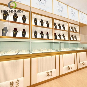 Design Personalizzato per Negozi, Vetrine Uniche in Legno per Gioielli, Espositori in Vetro per Vetrine di Gioielleria - Product Image 1