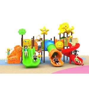 어린이를위한 플라스틱 슬라이드 야외 놀이 장비가있는 유치원 스윙 플레이 하우스