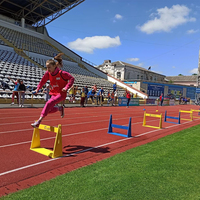 TL Sunny Sports World Athletics Haies en mousse XPE sûres pour enfants, équipement sportif scolaire pour l'agilité et la course de vitesse sur piste et terrain, modèle H11 70cm
