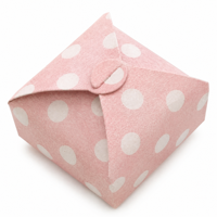 Boîte cadeau en carton rose à pois personnalisée, 100% biodégradable, pliable avec fentes, fermeture magnétique, logo personnalisé, gaufrage offset