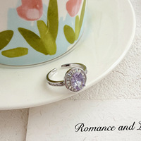 Bague en Améthyste pour Femme, Ovale, Violette, avec Halo Soleil en Zircon Cubique (CZ) et Pavé, Plaqué Or 18K, Réglable, Ouverte, Tendance, Idéale comme Cadeau