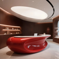Bureau d'accueil moderne imprimé en 3D, rouge, extensible, structure complexe courbée, monobloc, pour bureaux, hôtels, centres commerciaux, en PETG
