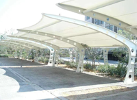 Abri de voiture en membrane PVDF avec structure en acier, anti-UV, imperméable, abri de stationnement extérieur pour voiture