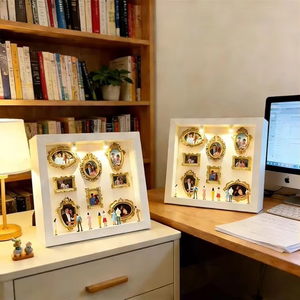 Mini Museo en Miniatura con Marco Dorado y Figuras, Caja de Exhibición DIY para Siluetas del Museo de Nosotros - Product Image 5