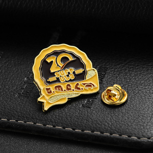 Tùy chỉnh vàng kim loại mềm men logo hình kỷ niệm ve áo Pin huy hiệu với khắc laser - Product Image 6