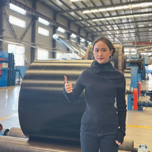 Bande transporteuse en caoutchouc haute résistance Résistant à l'usurl'exploitation en carrière et l'utilisation industrielle - Product Image 1