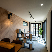 Maison modulaire en conteneur d'expédition préfabriqué en acier de haute qualité de 20 pieds, tailles personnalisables