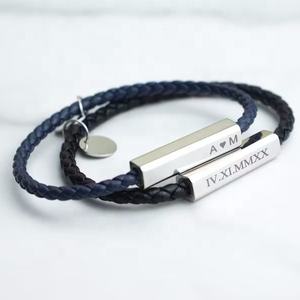 Pulsera de cuero grabada personalizada para parejas, letras con iniciales de nombres dobles en blanco, números romanos, <span class=keywords><strong>amor</strong></span>, <span class=keywords><strong>amistad</strong></span>, a juego - Product Image 1