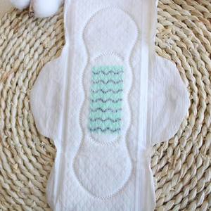 Serviettes hygiéniques OEM et produits de <span class=keywords><strong>protection</strong></span> des ailes en coton super absorbant avec ions négatifs pour l'hygiène personnelle - Product Image 2