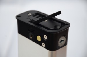 Boîtier de batterie de vélo électrique ALX011 intégré au cadre, boîtier vide, tolérance de haute précision, installation sur ligne d'assemblage automatisée, 36V-72V - Product Image 4