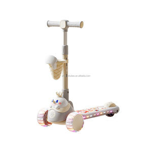 Nuevo Diseño de <span class=keywords><strong>Patinete</strong></span> Plegable de <span class=keywords><strong>3</strong></span> Ruedas de PU para Niños con Luz LED para Uso en Exteriores, Edad 2-6 <span class=keywords><strong>Años</strong></span> - Product Image 3