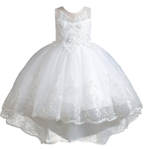 Robe de demoiselle d'honneur blanche, coupe trapèze, en dentelle brodée, jupe tutu, décolleté cœur, pour mariage, fête ou spectacle - Product Image 5
