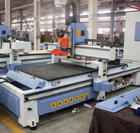 Machine de nesting CNC haute vitesse UE, machine de travail du bois de haute précision pour l'industrie du meuble