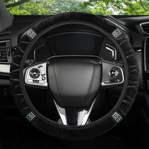غطاء عجلة قيادة من الجلد الصناعي بأربعة أذرع من شينغج بسعر الجملة، يناسب جميع السيارات، إكسسوارات سيارات عالية الجودة، خدمة تصنيع حسب الطلب - Product Image 6
