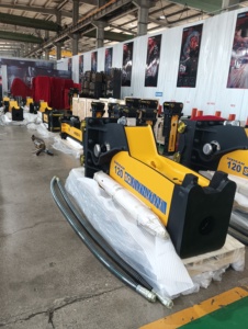 SQ120 for Hydraulic Breaker New Condition Core Components for 28-35 Tons Excavators 1 Year Warranty Shandong Origin - Product Image 3