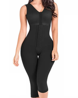 Pantalon mi-long en maille respirante et transparente à 3 rangées de crochets et yeux pour le modelage du corps.
