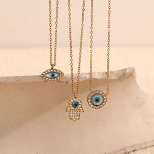 Collar con colgante de ojo de pupila chapado en oro de acero inoxidable elegante y cautivador para joyería de mujer - Product Image 6