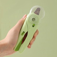 Coupe-ongles manuel ergonomique transfrontalier pour chats et chiens avec éclairage LED, verrou de sécurité et fonction anti-saignement