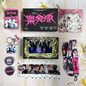 KPOP Set di <span class=keywords><strong>Album</strong></span> Rock Star per bambini randagi 5 stelle Tour confezione regalo Felix HyunJin portachiavi portachiavi adesivo portachiavi collezione fan - Product Image 3