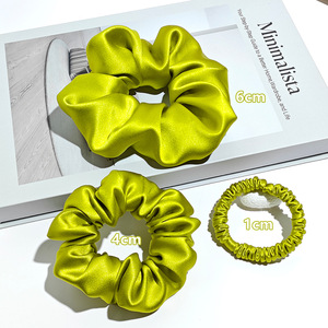 Élastique à cheveux en soie premium 30 mm, grande taille 4/6 cm, style coréen haut de gamme, accessoire pour cheveux pour femme, fabriqué 100 % en soie de mûrier de haute qualité - Product Image 1