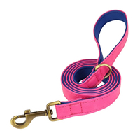 Laisse pour chien en cuir souple personnalisée avec poignée rembourrée, mousqueton en métal et anneau en D pour la promenade et l'entraînement des chiens