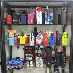 ปลอกหุ้มกระป๋องเบียร์แบบหุ้มฉนวนนีโอพรีนขนาด 12 ออนซ์ แบบกำหนดเอง พร้อมโลโก้ สำหรับใช้เป็นของแจก - Product Image 5