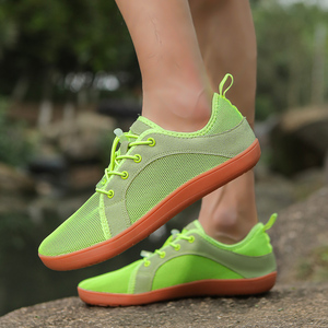 Chaussures en maille blanches pour hommes, style pieds nus, à lacets, grande taille, protection des orteils larges, antidérapantes, confortables, printemps-automne - Product Image 2